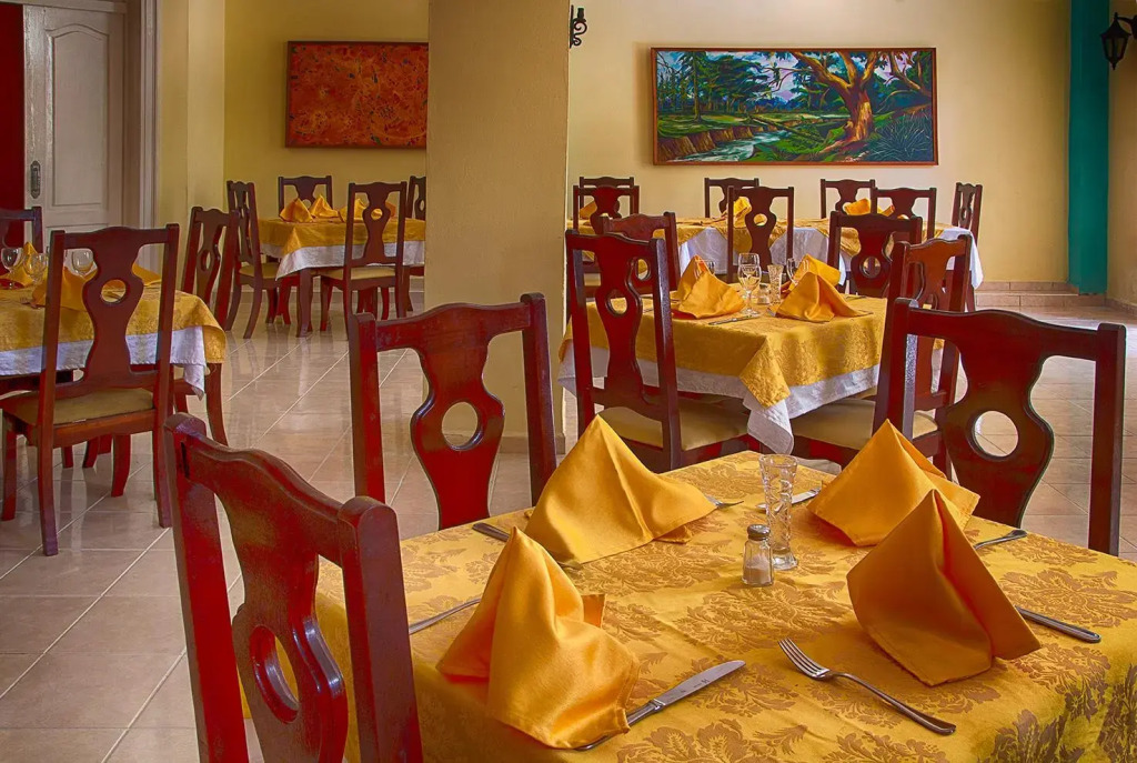 Hotel Paseo Habana