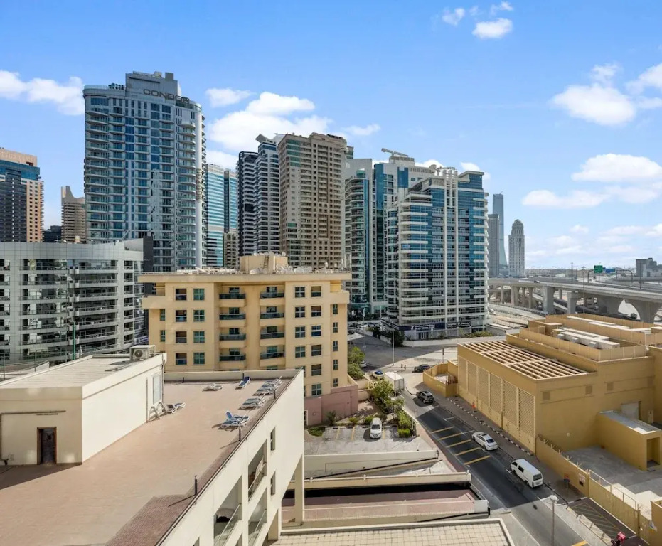 Cozy 1BR-Balcony - Walk-in to JBR beach