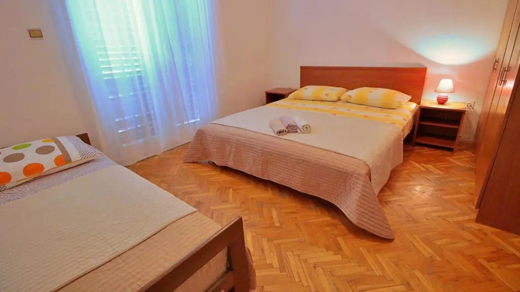 Apartments Iko