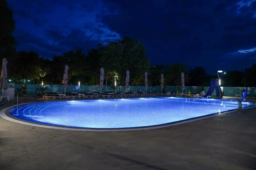 Hotel Opal