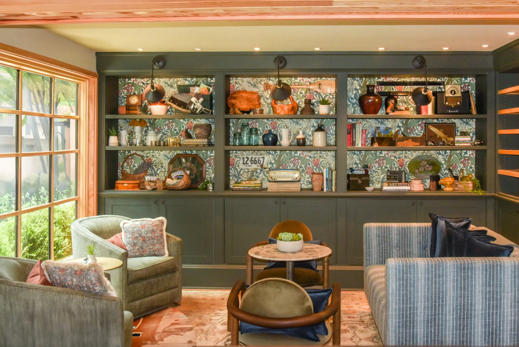 Отель Historic Rocky Waters Inn, A Small Luxury Hotel