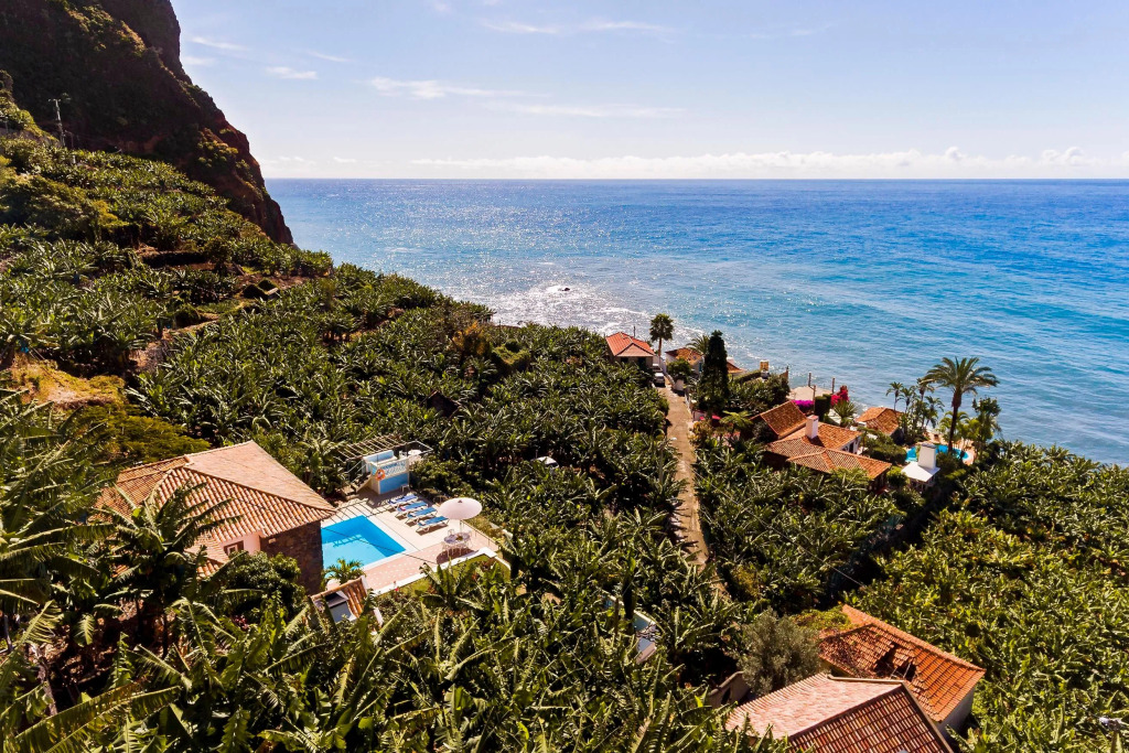 Delightful villa with infinity pool and outstanding views | Villa Do Mar III