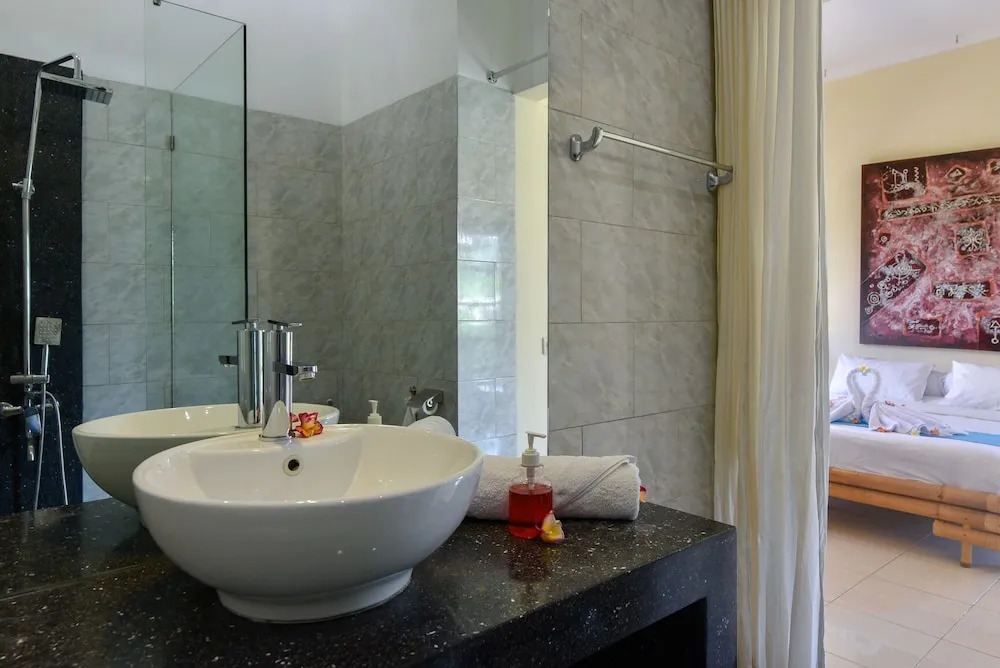 Villa Lovina Beach 1