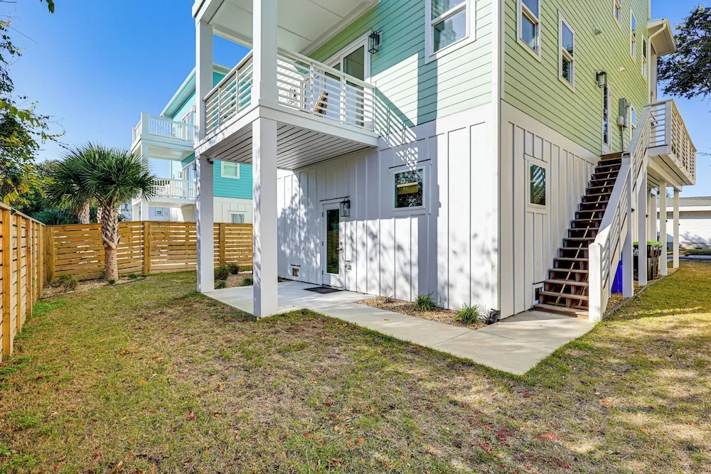Luxe 2-home Combo in Carolina Beach: Walk to Water