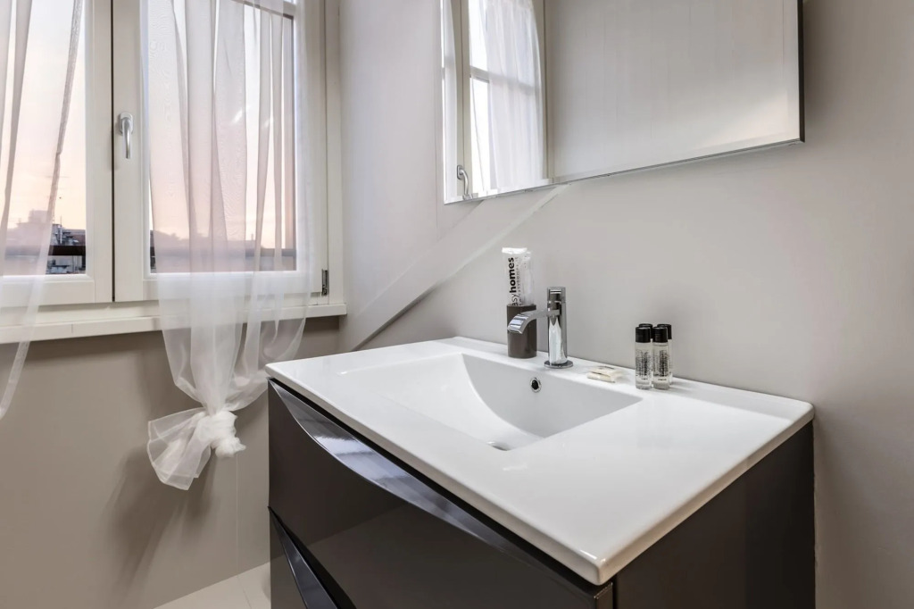 easyhomes - Brera Luxury Suites