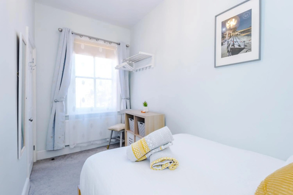 Enjoy the Pause in heart of Chester - Quiet, 2 min walk to Shops, Cafes, Bars, River, Parks & Attractions