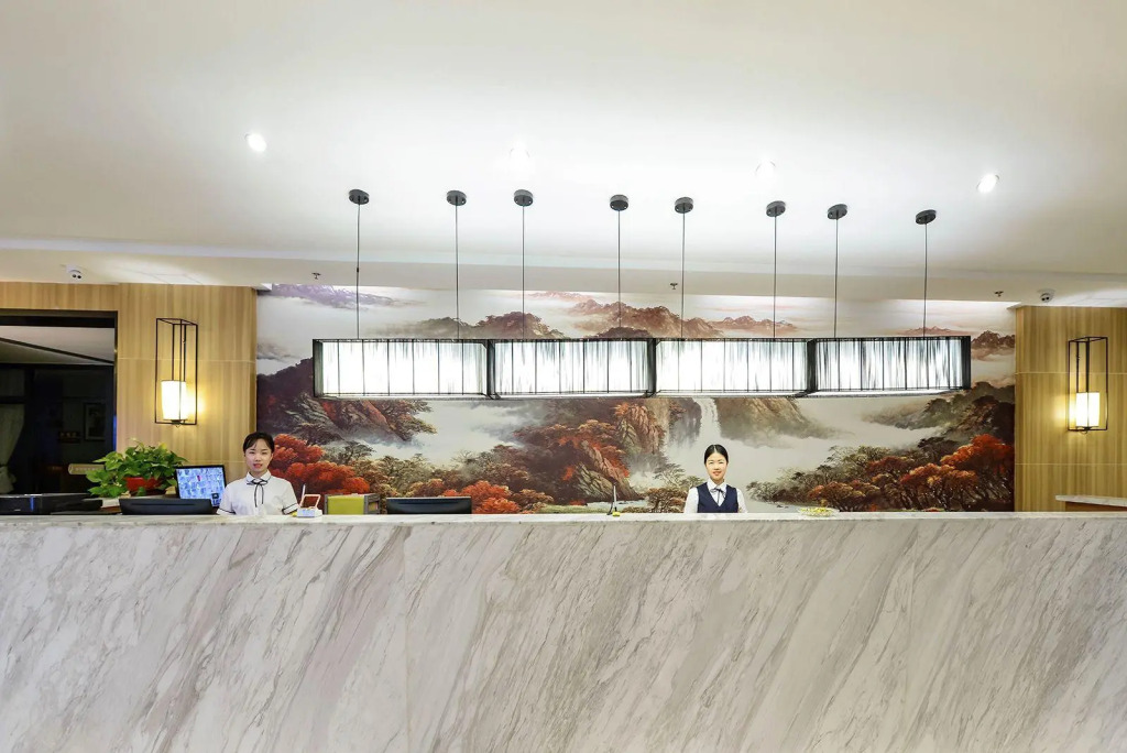 Seaman Hotel