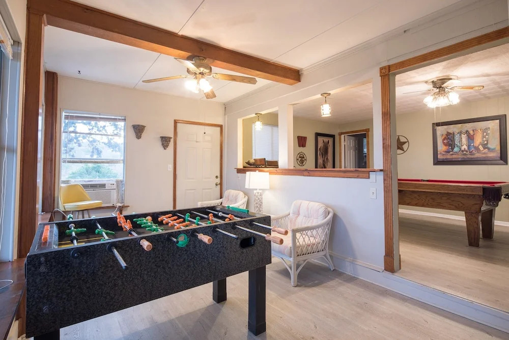 Texas Rose Lodge by RedAwning