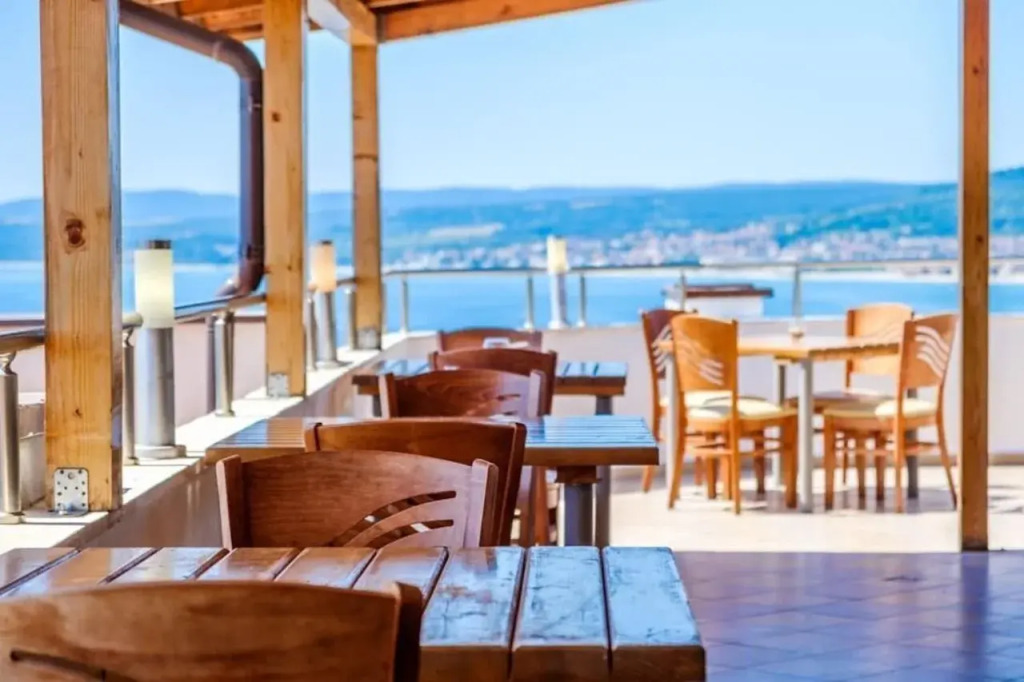 Hotel Vemara Club