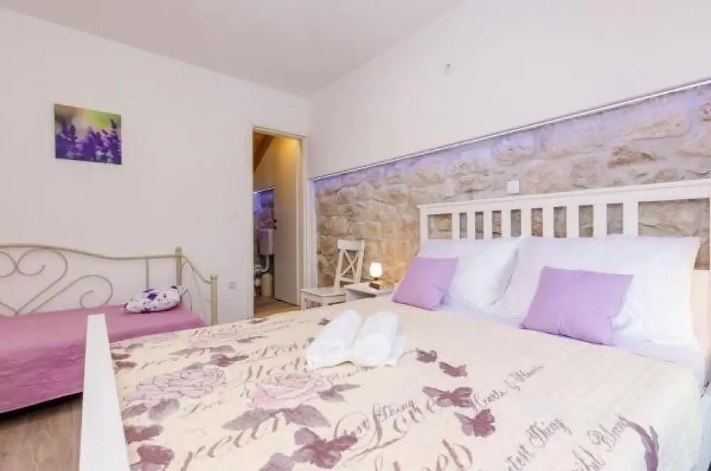 Villa Luciana - Two Bedroom Villa With Swimming Pool and Sea View ID Direct Booker 7957