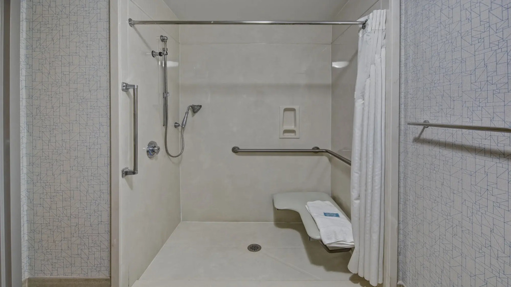 Holiday Inn Express Hotel & Suites London by IHG