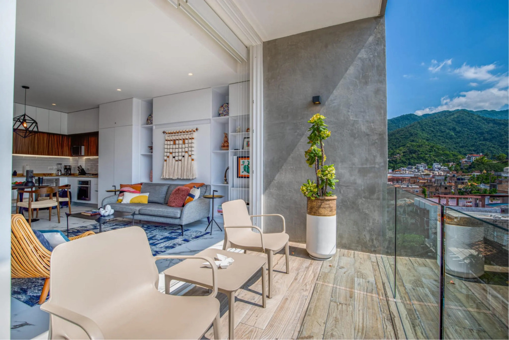 Stunning Brand NEW Super Studio Heart of the Action With Amazing Amenities Avida PV
