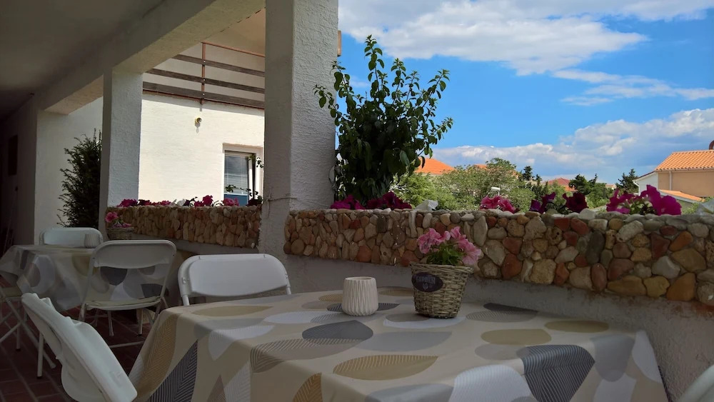 Studio "sweet Rose" Near Zr?e Beach and Town Center
