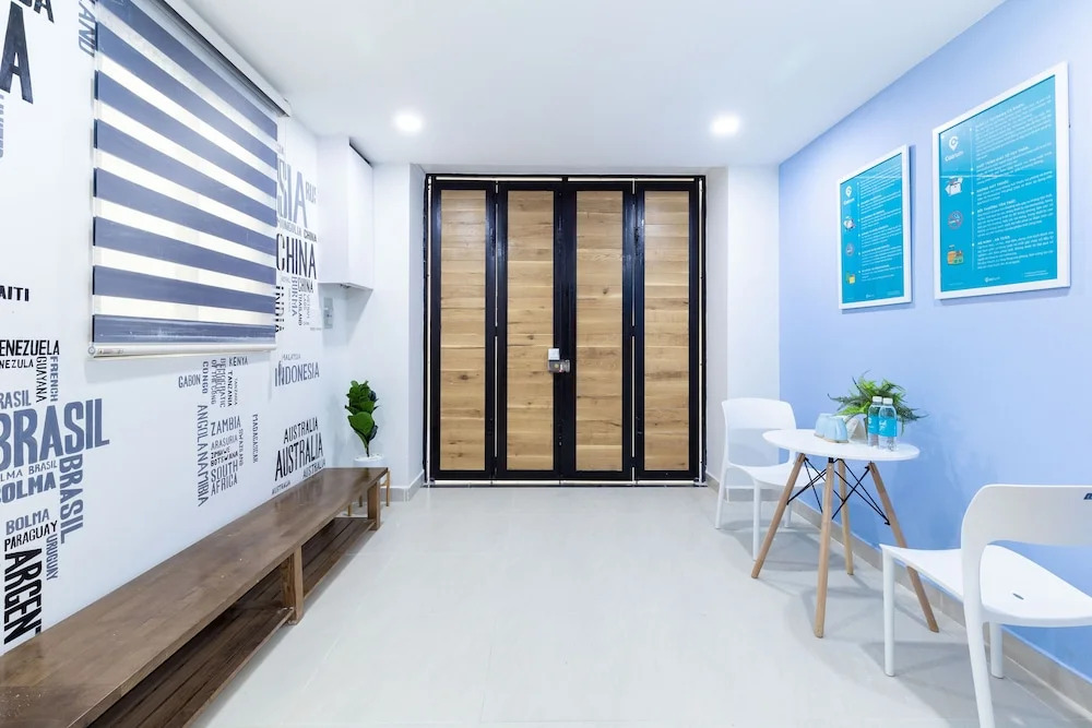 Cozrum Homes - Charming Corner
