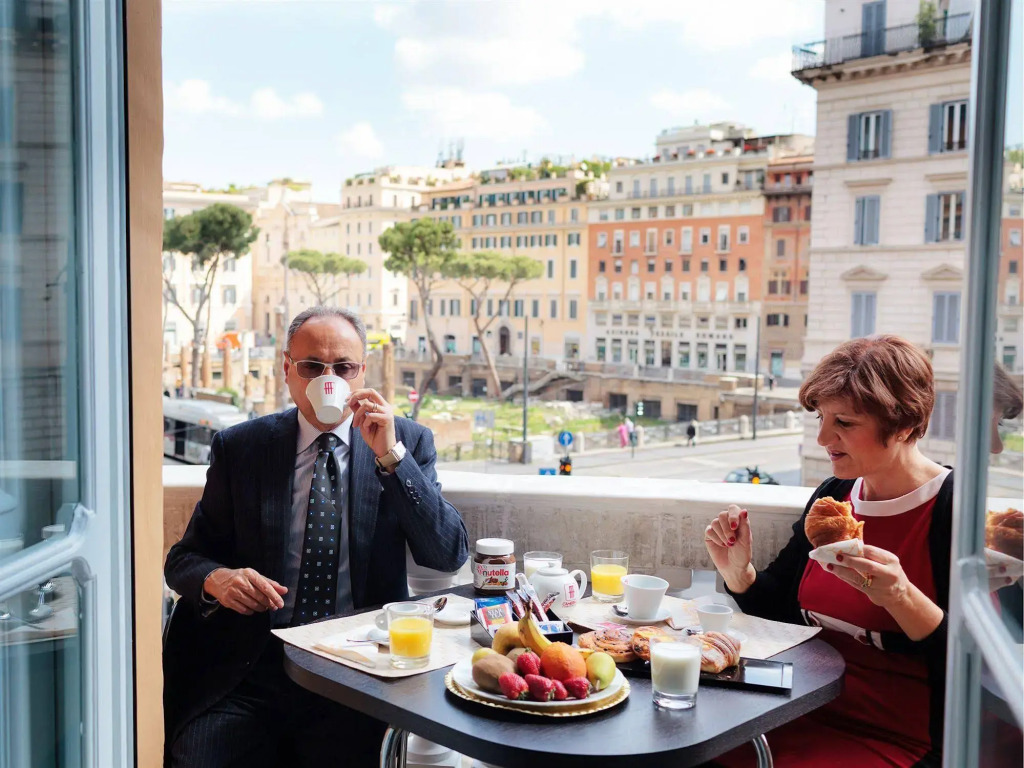 Lh Royal Suites Terrace