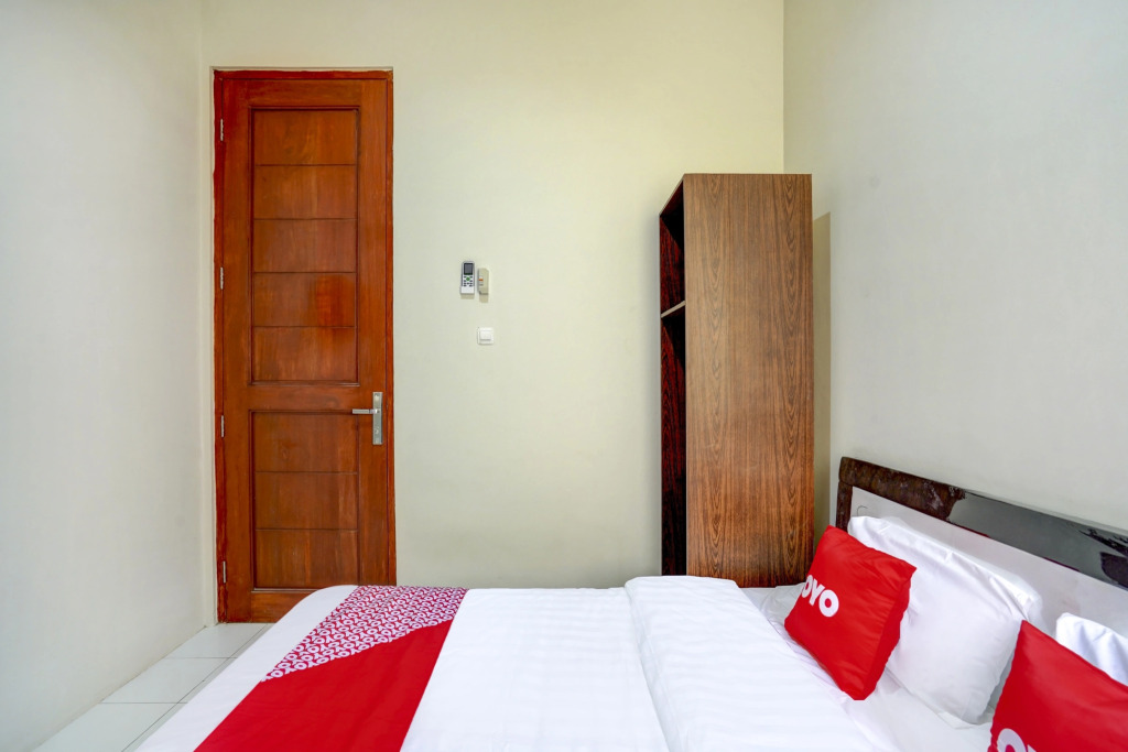 RedDoorz Syariah near Bypass Krian