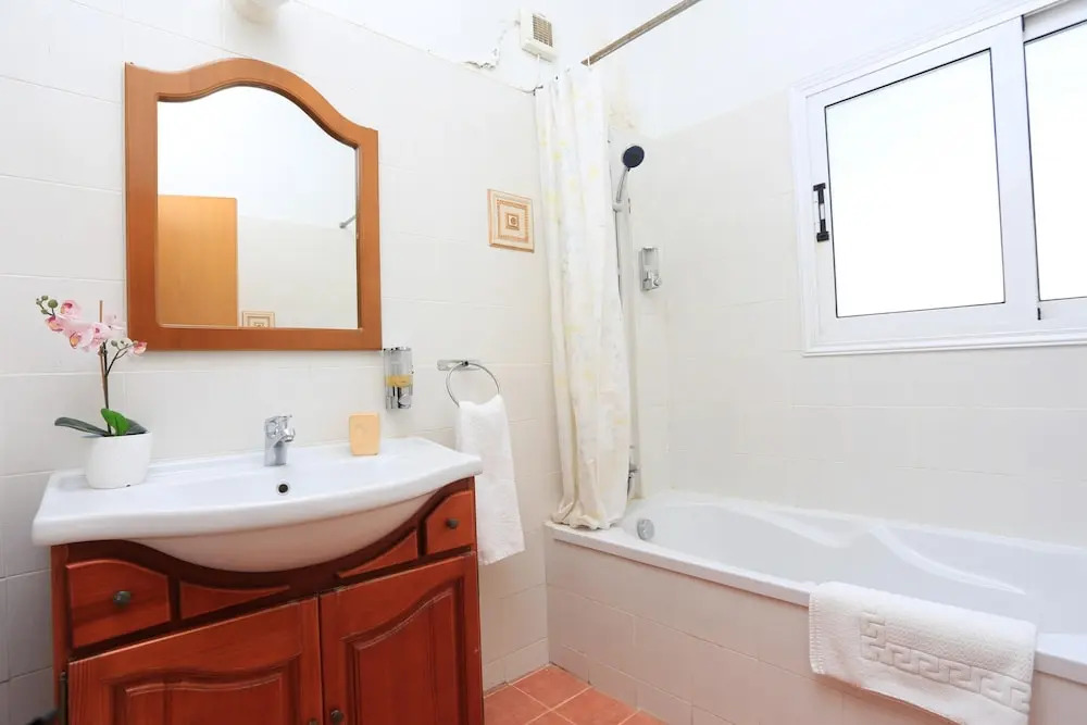 Seabreeze Villa No 2