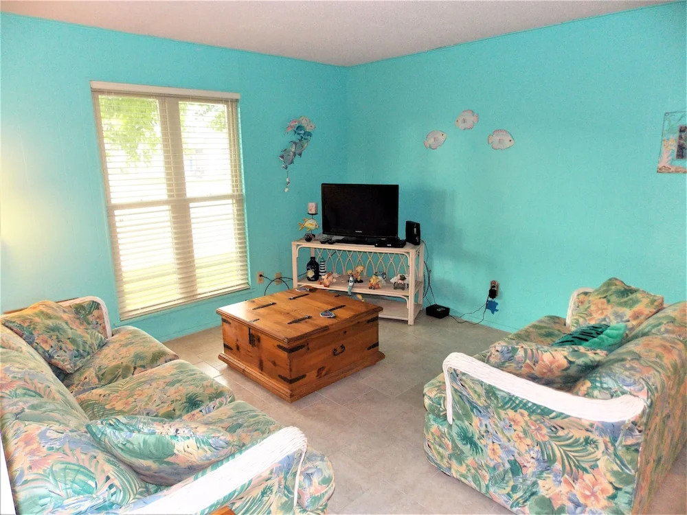 Seaside 2 Bedroom Apts