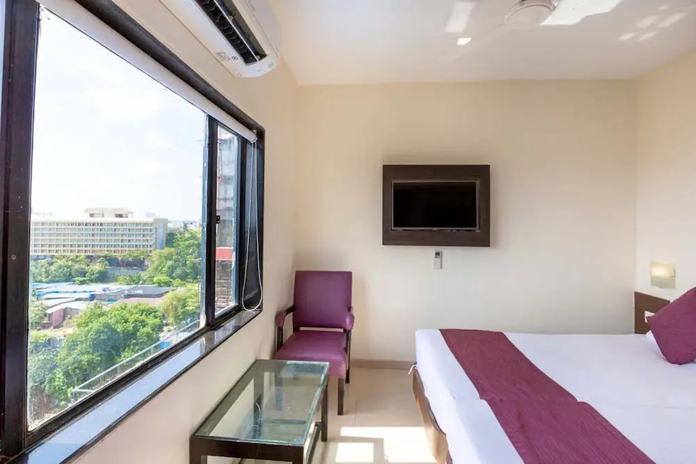Sukh Hotel