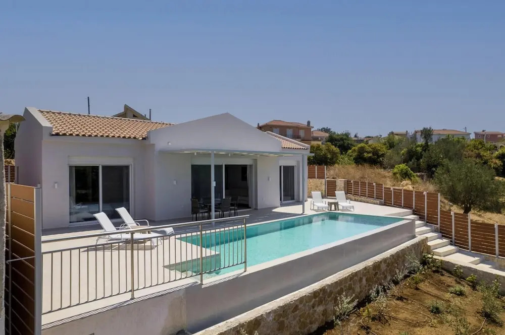 Casa di Pietra With 2 Bedrooms and 3 Bathrooms