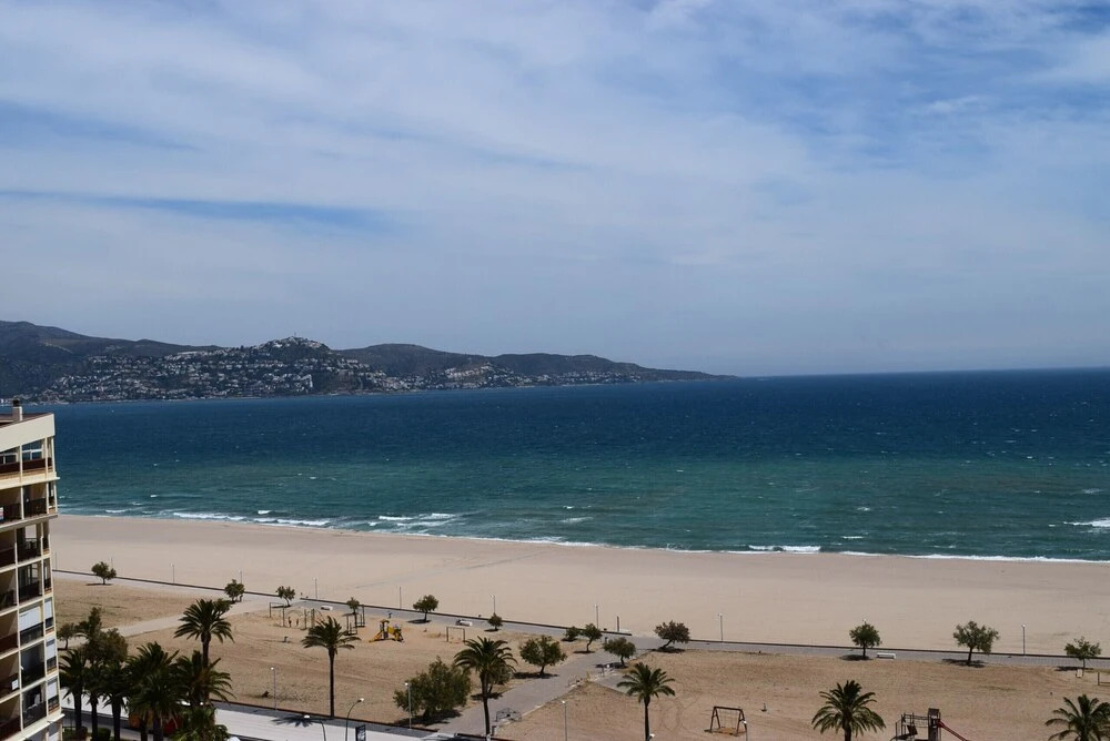 323-estudio Situado en Primera Línea de Playa