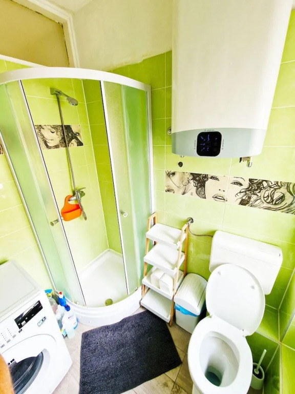 Croparadise Hostel