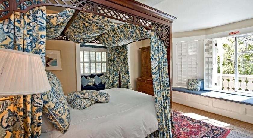 Sea View Inn - Carmel