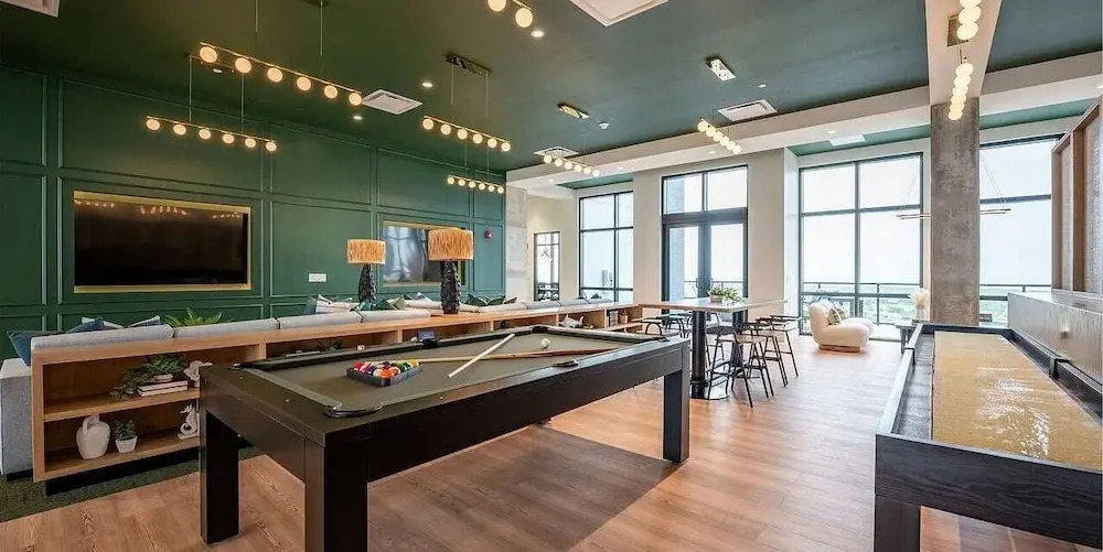 Landing Apartments - Park and Main