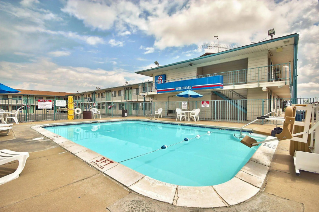Americas Best value Inn & Suites-Helena