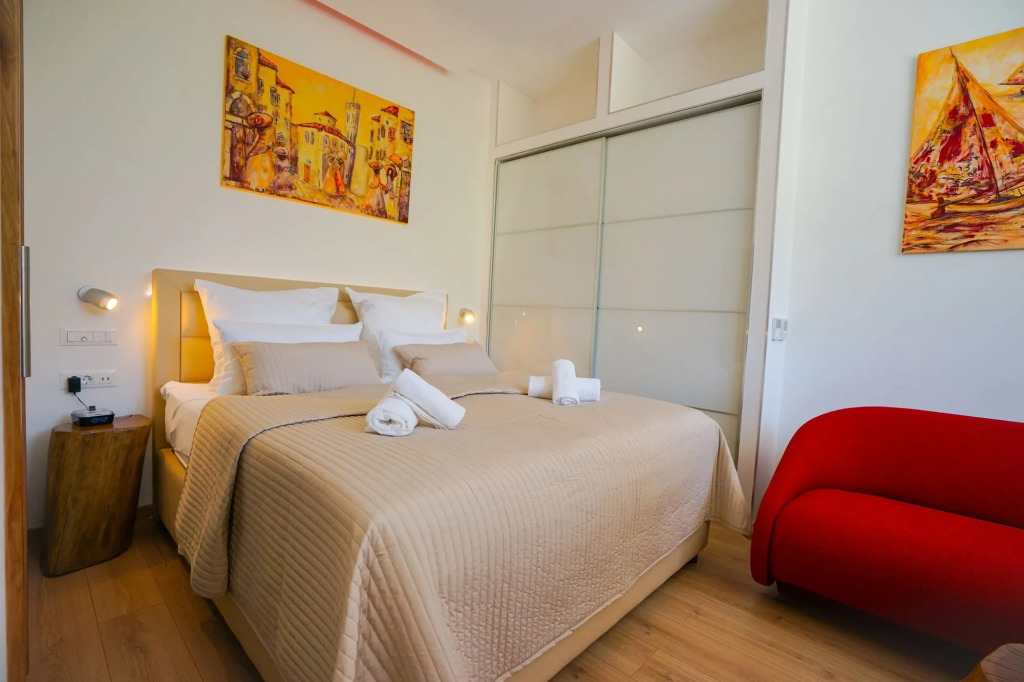 Destino City Apartments by Belmont Realty