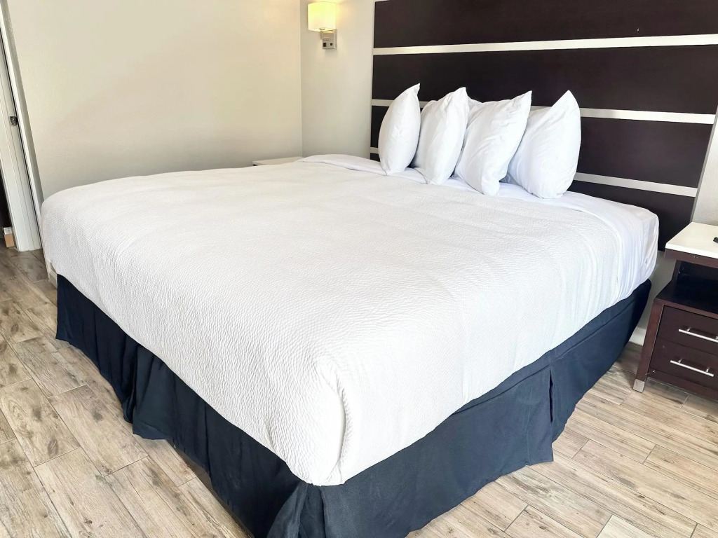 Americas Best Value Inn Arlington