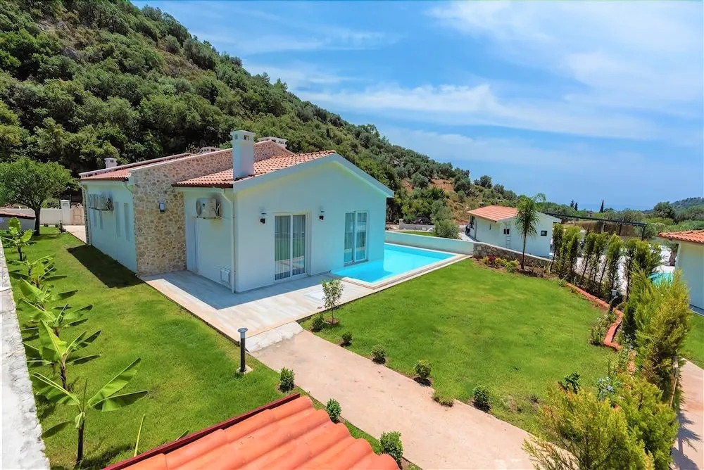 Villa Daisy 2 by Villamnet