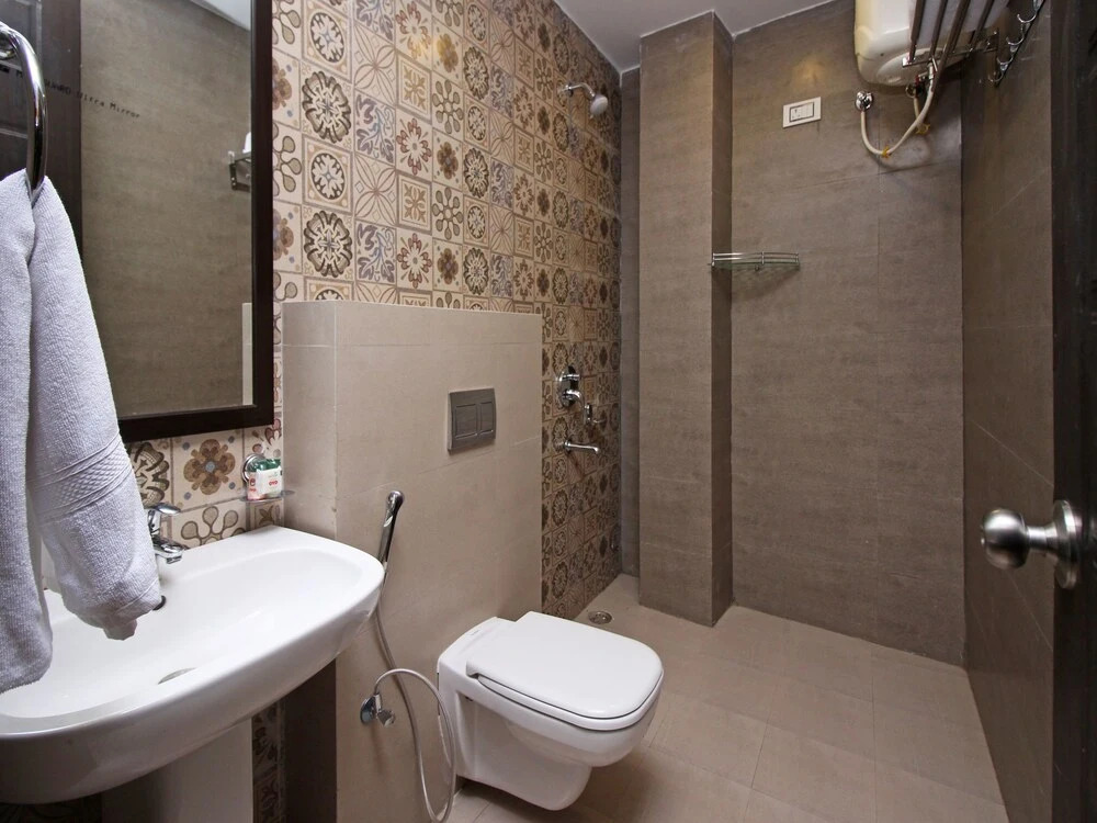 OYO 8982 Surya Residency