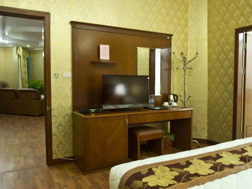 Crown Hotel