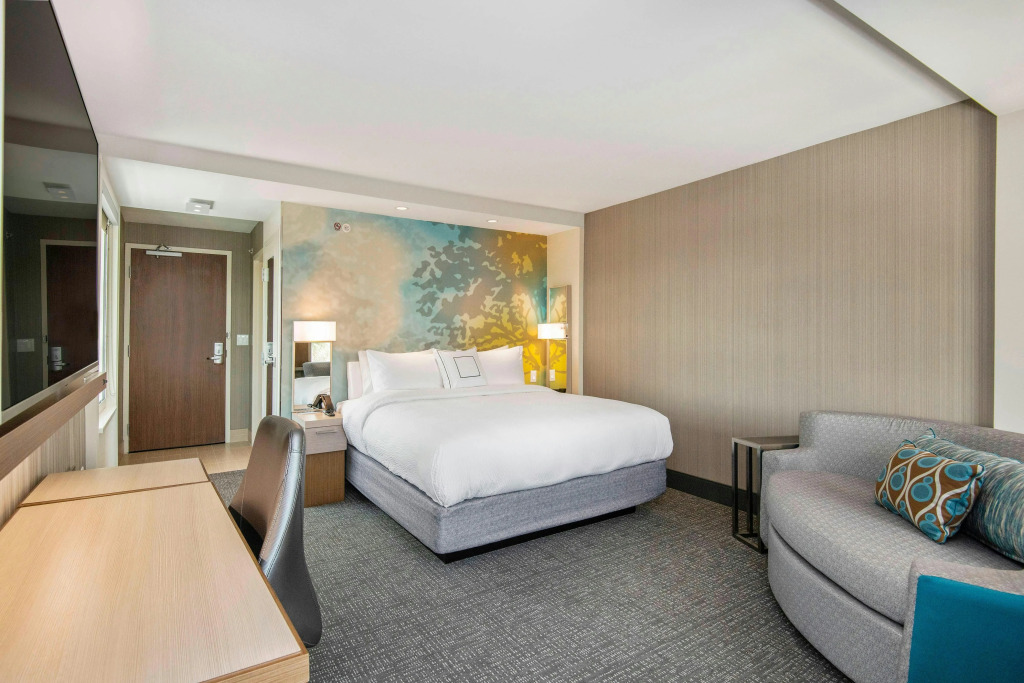 Courtyard by Marriott Raleigh Cary/Parkside Town Commons