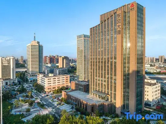 PALACE Hotel（Qingdao Golden Beach Resort Dongfeng Building）