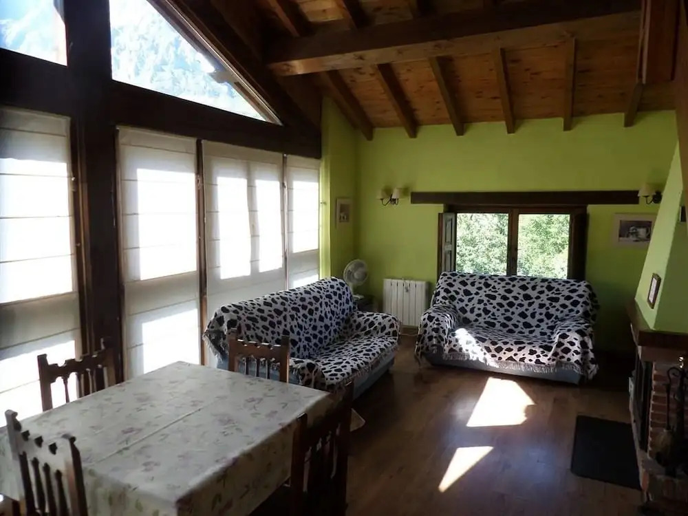 Apartamentos Rurales Los Picos de Redo