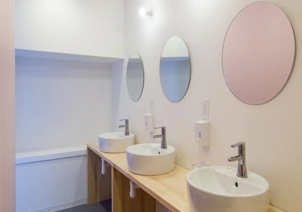 Beehive Hostel Osaka