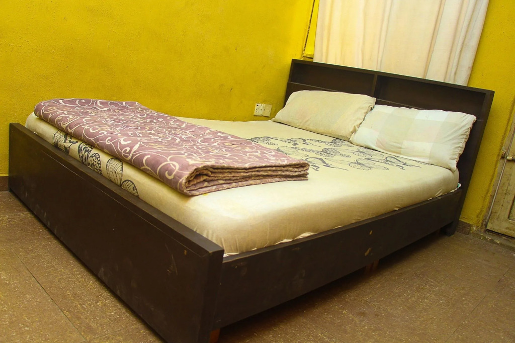 Adesuwa Royal Guest House Ipaja