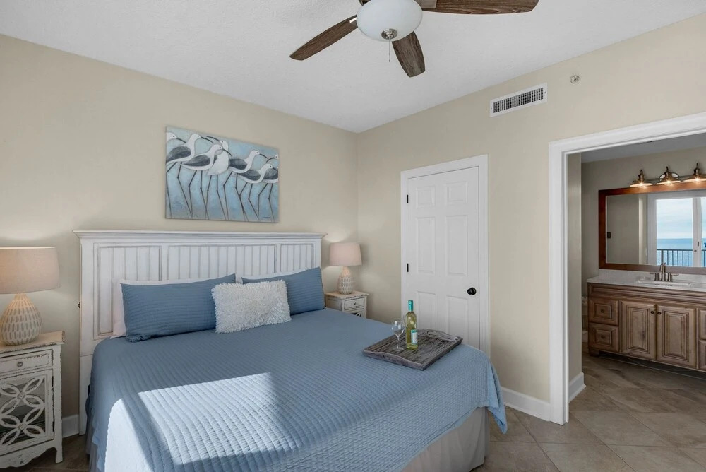 Twin Palms 1001