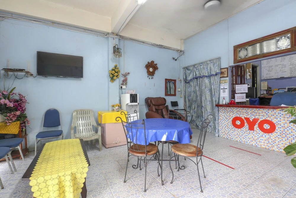 Damika Hotel by OYO Rooms