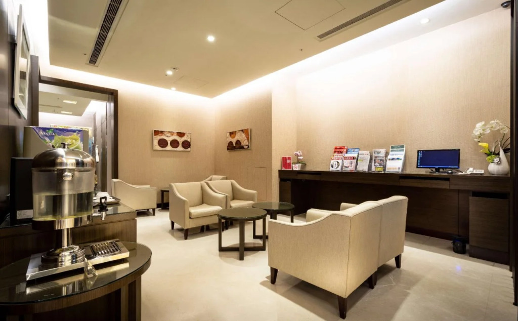 CHECK Inn Taichung LaiLai