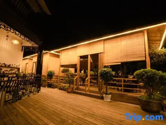 Yihe Yaju Homestay (Hongya Liujiang Ancient Town)