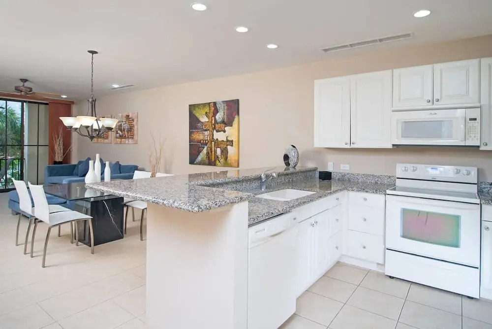Beautiful 2BR Club-side Condo in Pacifico C503