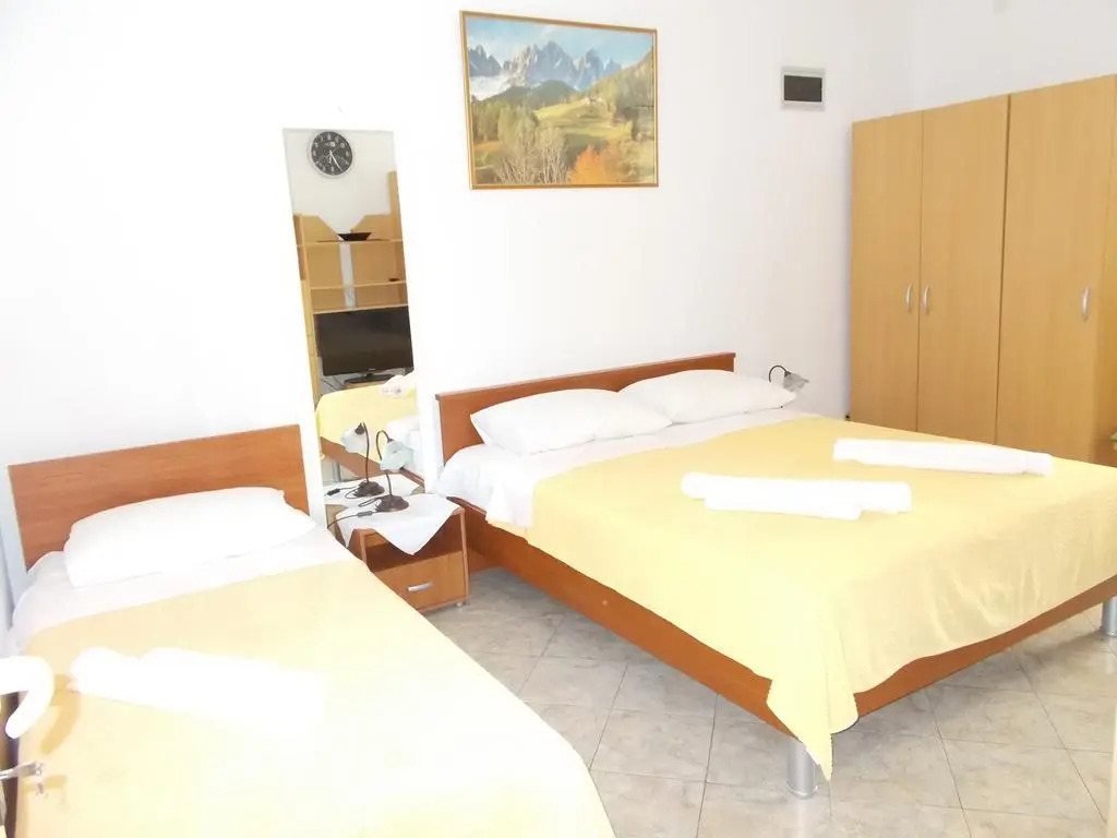 Guesthouse Ava