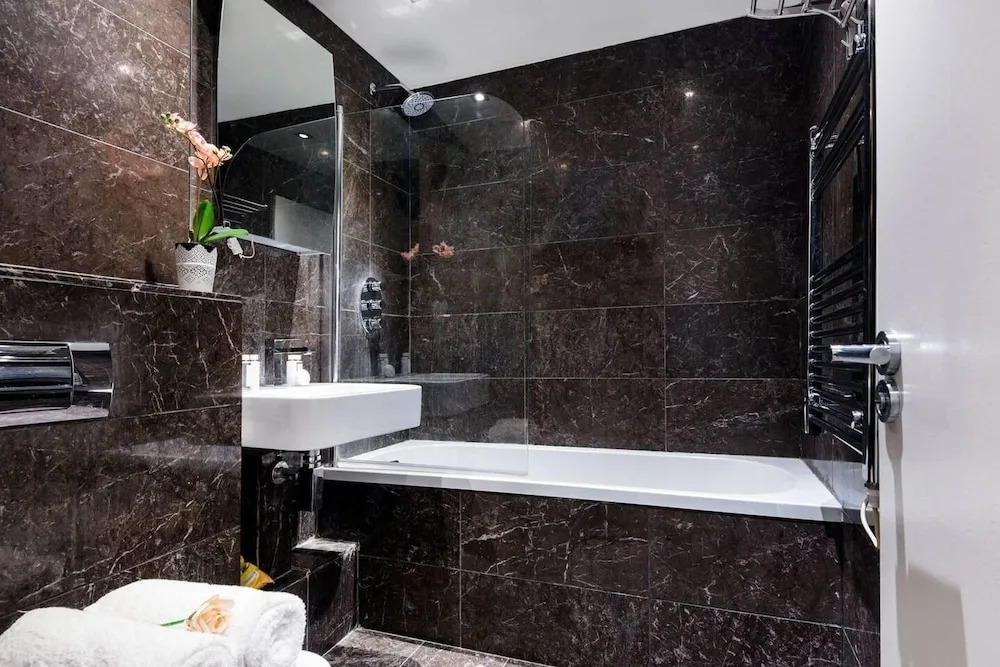 Bright and Modern Apartment in the Heart of Westbourne Grove Between Notting Hill and Bayswater