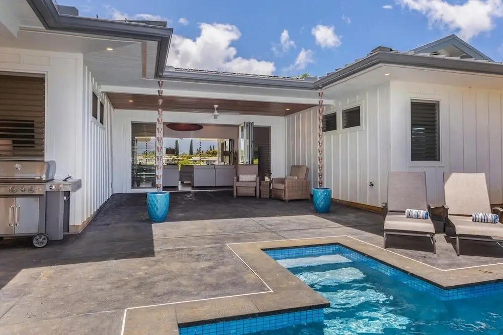 Kauai Tradewinds 4 Bedroom Home by RedAwning