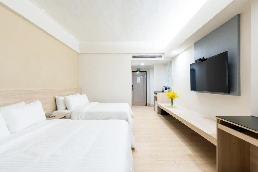 Hotel E -TUNG
