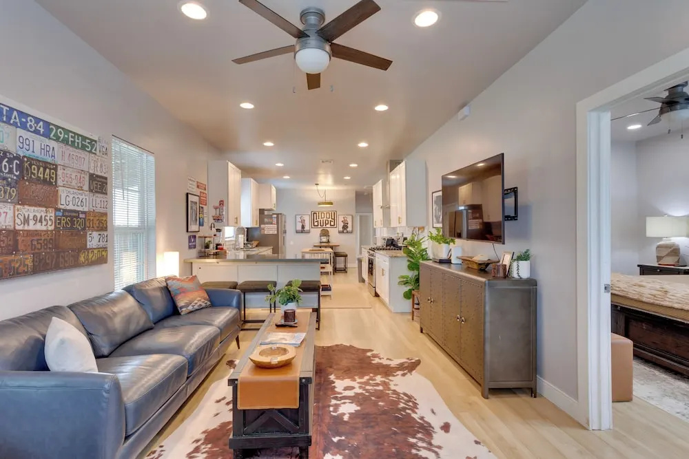 Large Family Compound! Walk to Norman Hot Spots