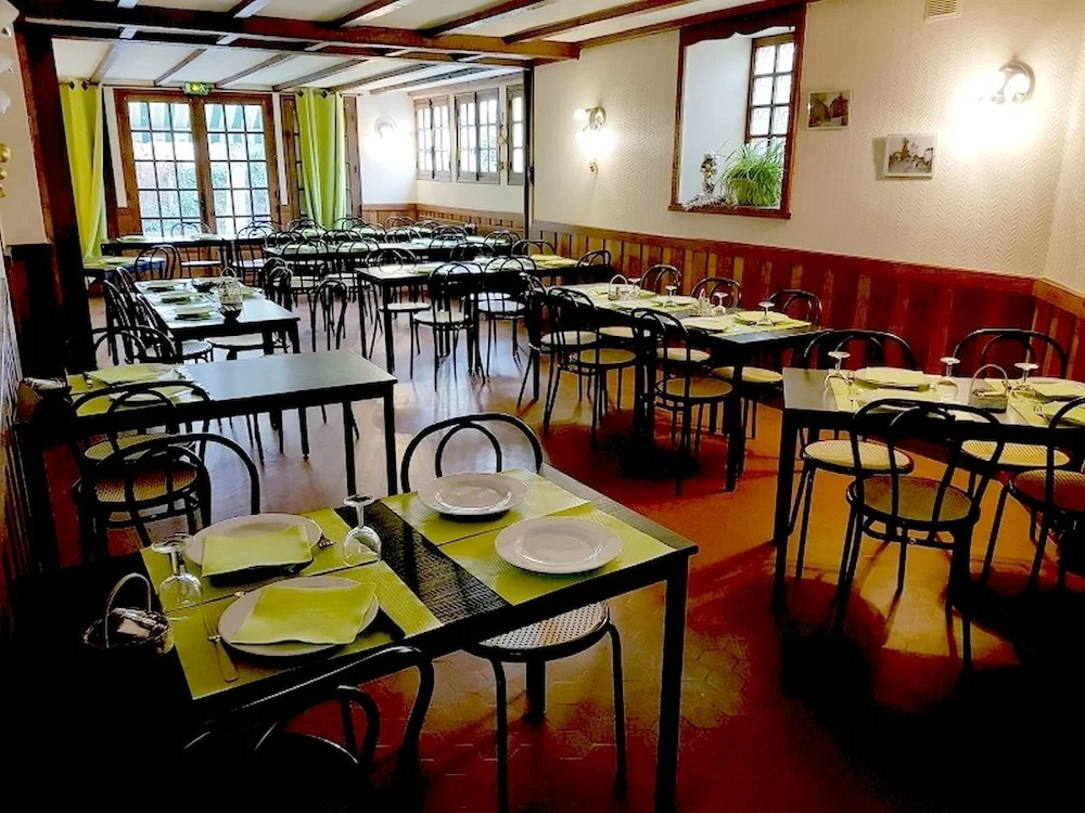 Logis Hôtel Restaurant LOustal